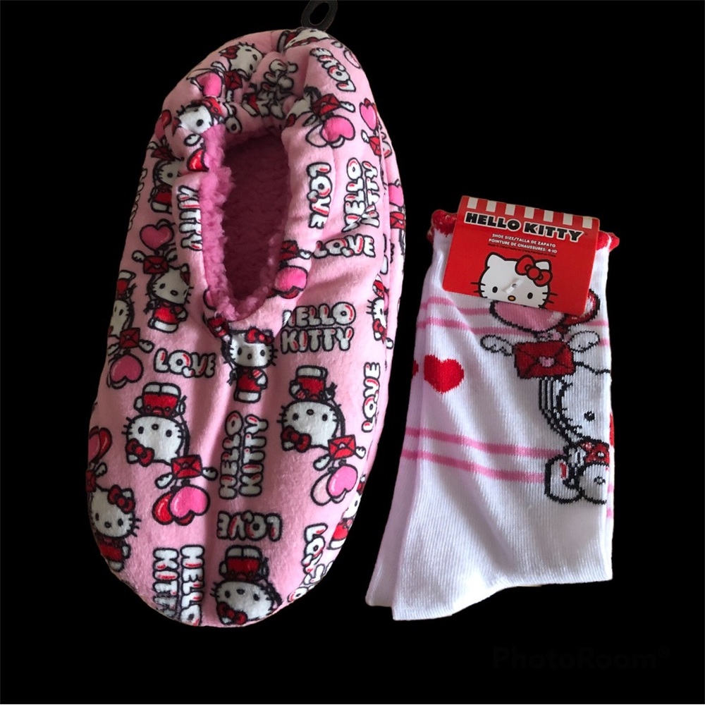 Hello Kitty Valentine socks and Slippers